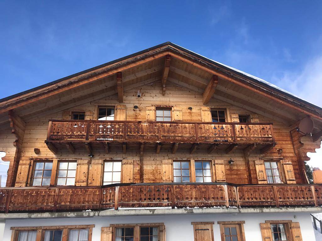 Geheel vakantieappartement, Vakantieappartement voor 14 personen met tuin in Champoussin, Val-d'Illiez