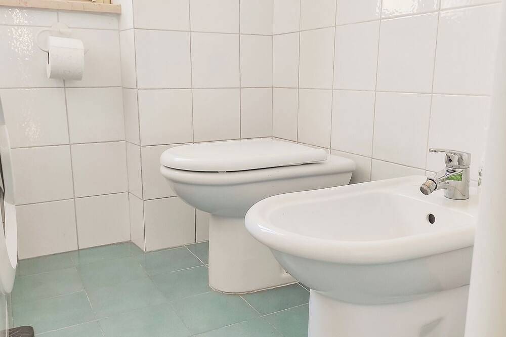 Double room in Piazza della Rinascita, Centro in Pescara, Costa Adriatica Abruzzo