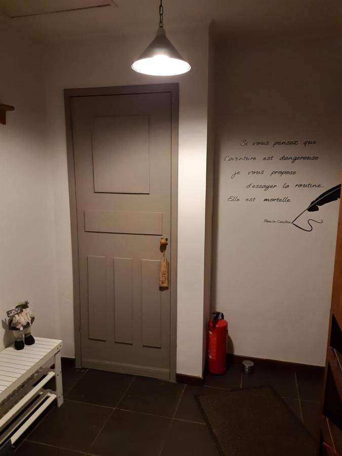 Gîte pour 8 personnes, avec jardin à Yvoir - 3