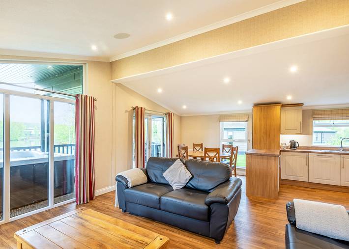 Lakeside 2 Pet Friendly in Stixwould and Woodhall, Lincolnshire