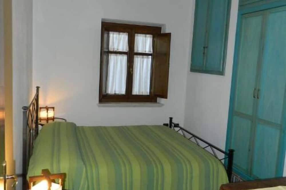 Ganze Wohnung, Haus Mit Veranda In Wenigen Schritten Vom Meer Entfernt in Tancau sul Mare, Santa Maria Navarrese