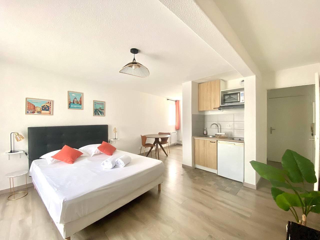 Ganze Wohnung, Le Chaleureux - Joli studio proche du Jardin Compans-Caffarelli in Amidonniers-Caffarelli (Toulouse), Toulouse