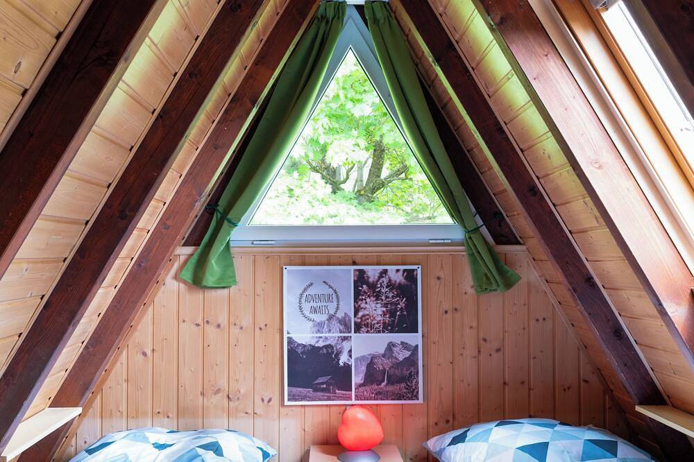 Ferienhaus direkt im Wald, perfekt für Wanderer und Naturliebhaber in Gossersweiler-Stein, Trifelsland