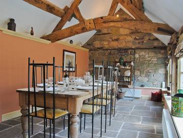 Log Cabin for 4 People in Shropshire, West Midlands, Photo 4