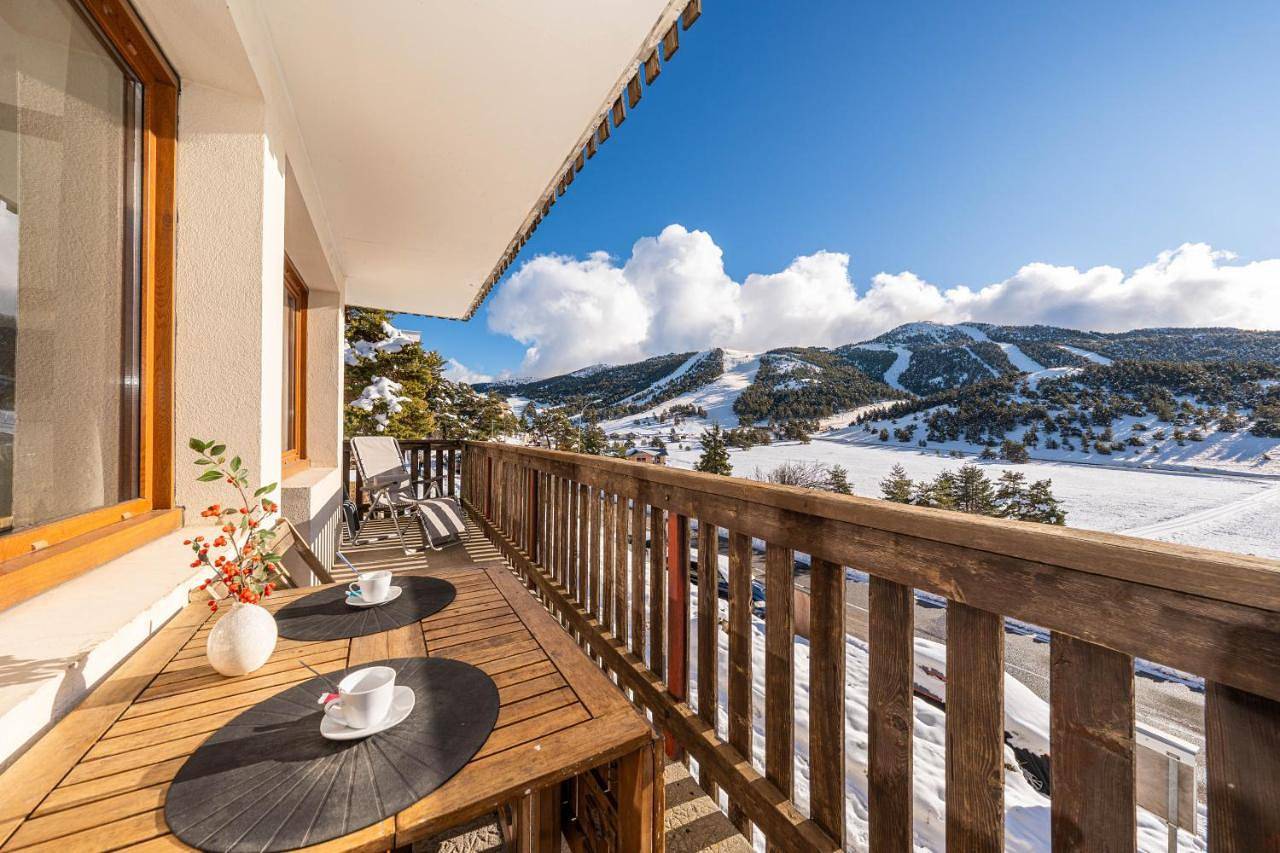 Appartement entier, Panorama des Cimes - T3 avec Sauna privé et Vue imprenable sur la Station in Gréolières les Neiges, Gréolières