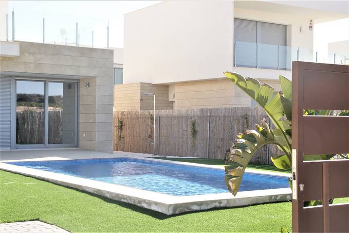 Casa rural para 6 personas, con Terraza y Jardín en Jacarilla - 2