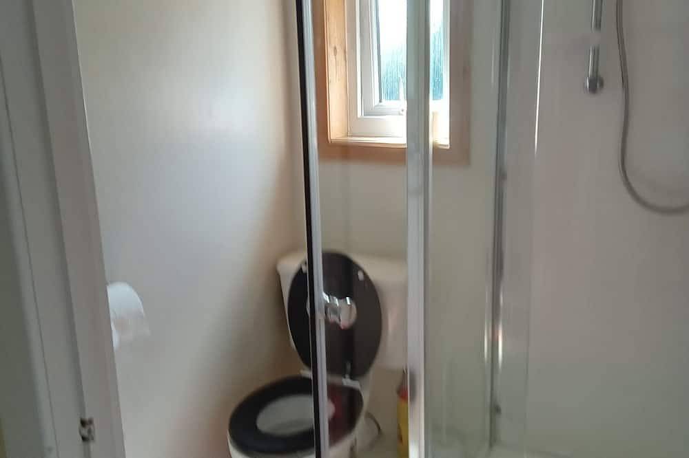 Small Detached Cottage in Lamlash.Sleeps 2 in Firth Of Clyde