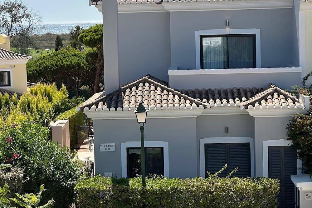 Casa vacanza a Almancil a partire da 228€ a notte