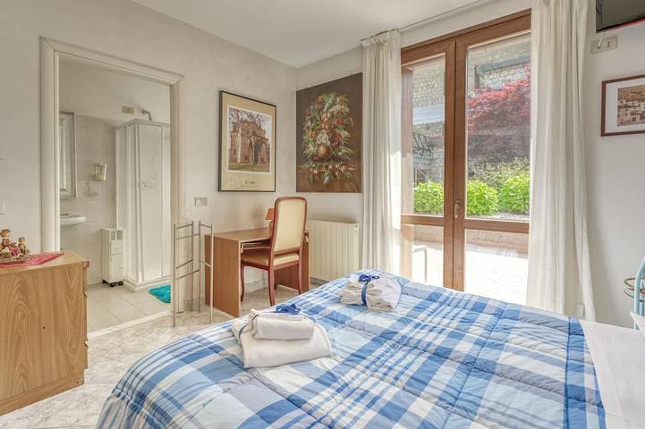 Le Sante - B&B San Rocco in Capo di Ponte (Stadt), Capo di Ponte