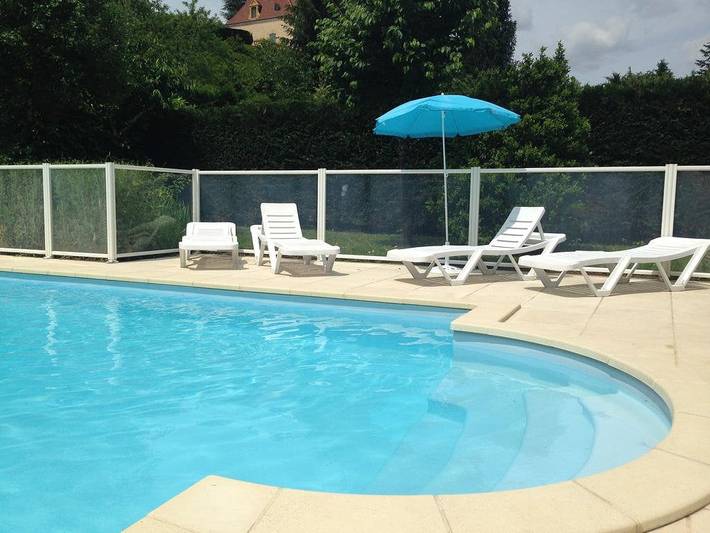 Appartement de vacances pour 4 personnes, avec jardin et piscine ainsi que terrasse et sauna