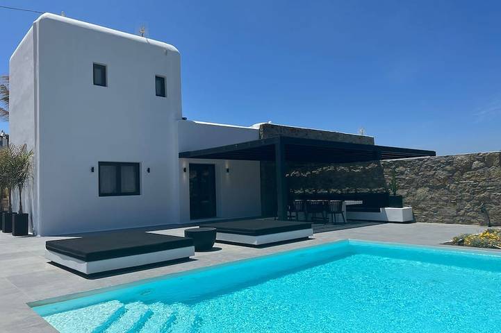 Villa for 5 people, with garden, with pets in Mykonos