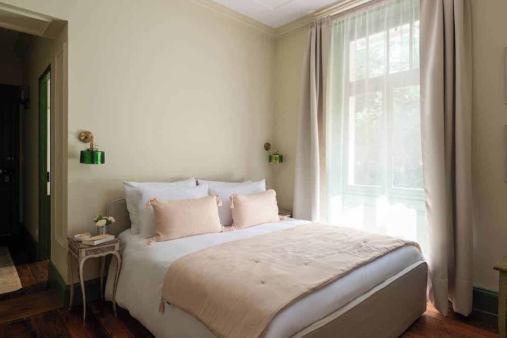 Les Villas du Parc - Germaine - Parc Thermal de Vittel - Bed and breakfast in Vittel, Neufchâteau (France)
