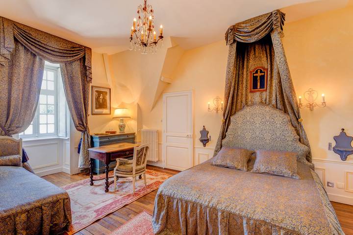 Château pour 15 personnes, avec terrasse ainsi que jardin et piscine en Normandie - 2