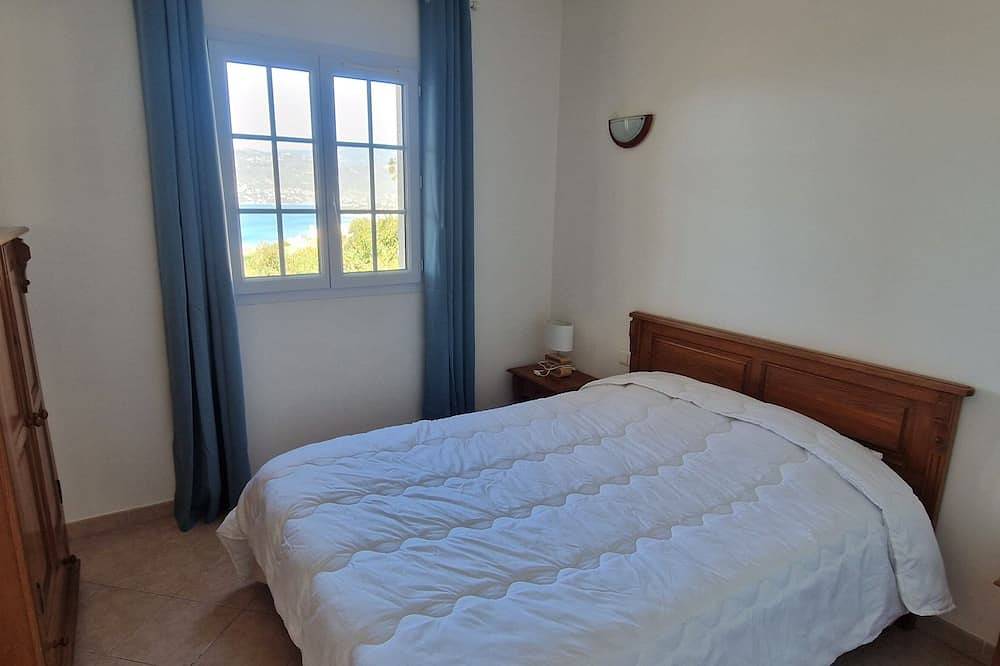 Appartement entier, Dépaysement en regardant la mer à 300m de la plage in Sagone, Coggia