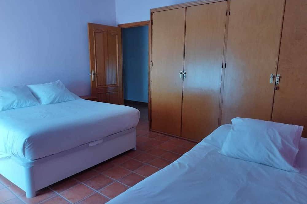 Casa Rural Amplia Ideal Para Familias in Moratalla, Murcia Inland
