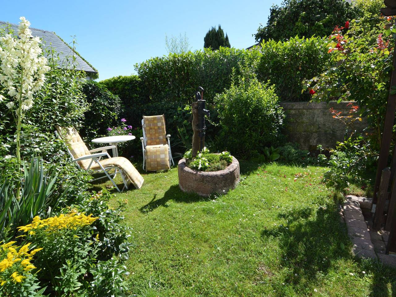 Ganze Wohnung, Appealing Apartment in Ittel with Garden, Parking, Bicycles in Ittel Kyll, Welschbillig