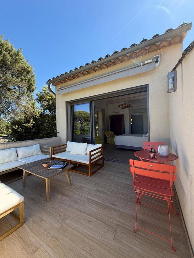 Maison d’hôte pour 2 personnes, avec Balcon ainsi que Terrasse et Vue à Gassin - 2