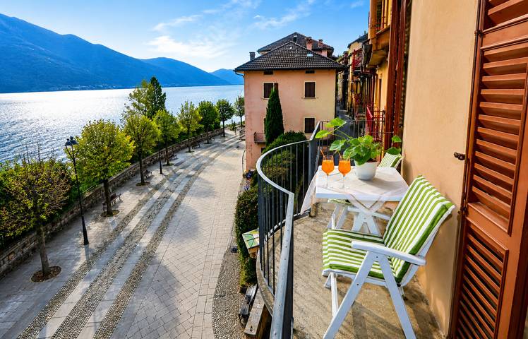 Gîte pour 4 personnes, avec vue sur le lac ainsi que balcon et vue dans Cannobio
