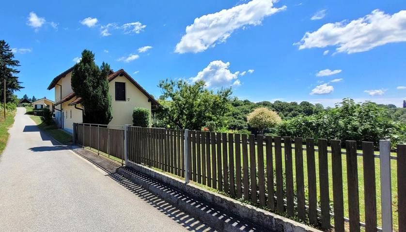 Location de vacances pour 6 personnes, avec vue et jardin dans Ormož - 3