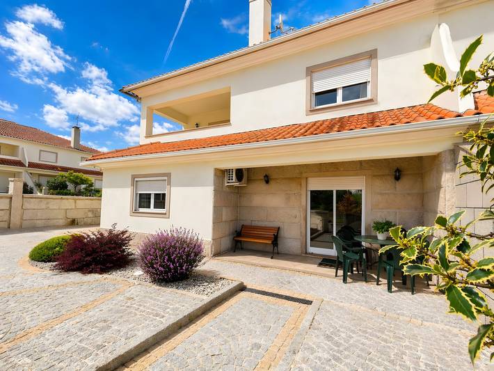 Casa de férias para 8 pessoas, com Varanda e Jardim