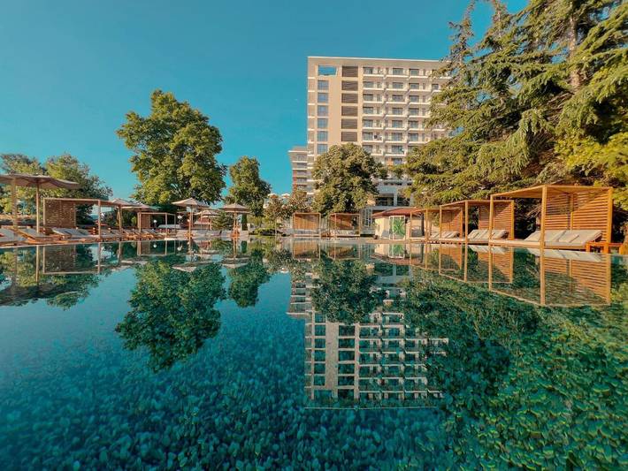 Hôtel pour 3 personnes, avec vue et sauna ainsi que jardin et piscine