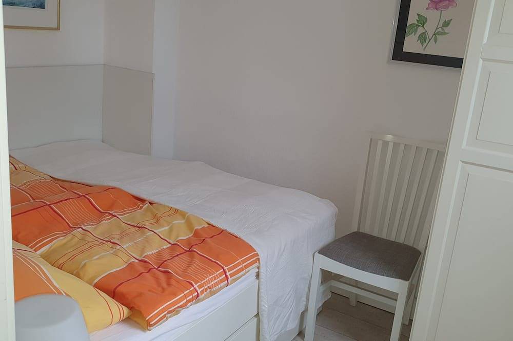 Appartement entier, Comfortable 2-room apartment near the subway in a quiet location in Hamburg Niendorf, Hambourg