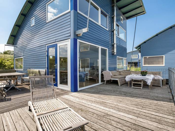 Ferienhaus für 6 Personen, mit Seeblick und Terrasse sowie Garten in Friesland - 4