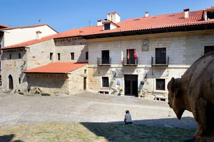 Hotel para 10 personas, con jardín y terraza - 1