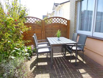 Bungalow für 4 Personen, mit Terrasse in Kellenhusen