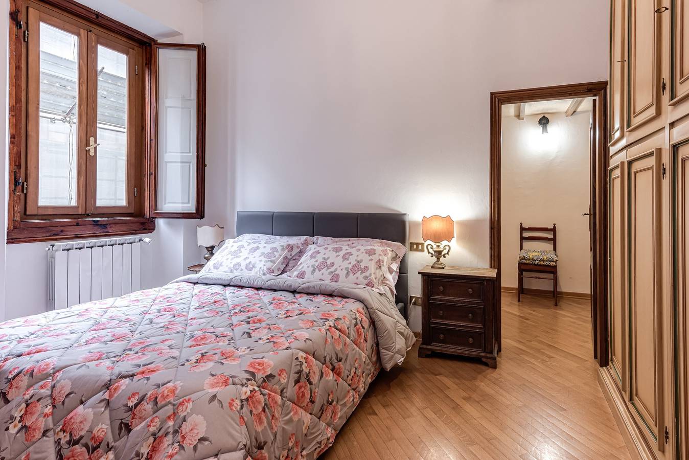 Geheel appartement, Appartement 'A Due Passi Dal Duomo Di Firenze' met Balkon, Wifi en Airconditioning in Florence city center, Florence