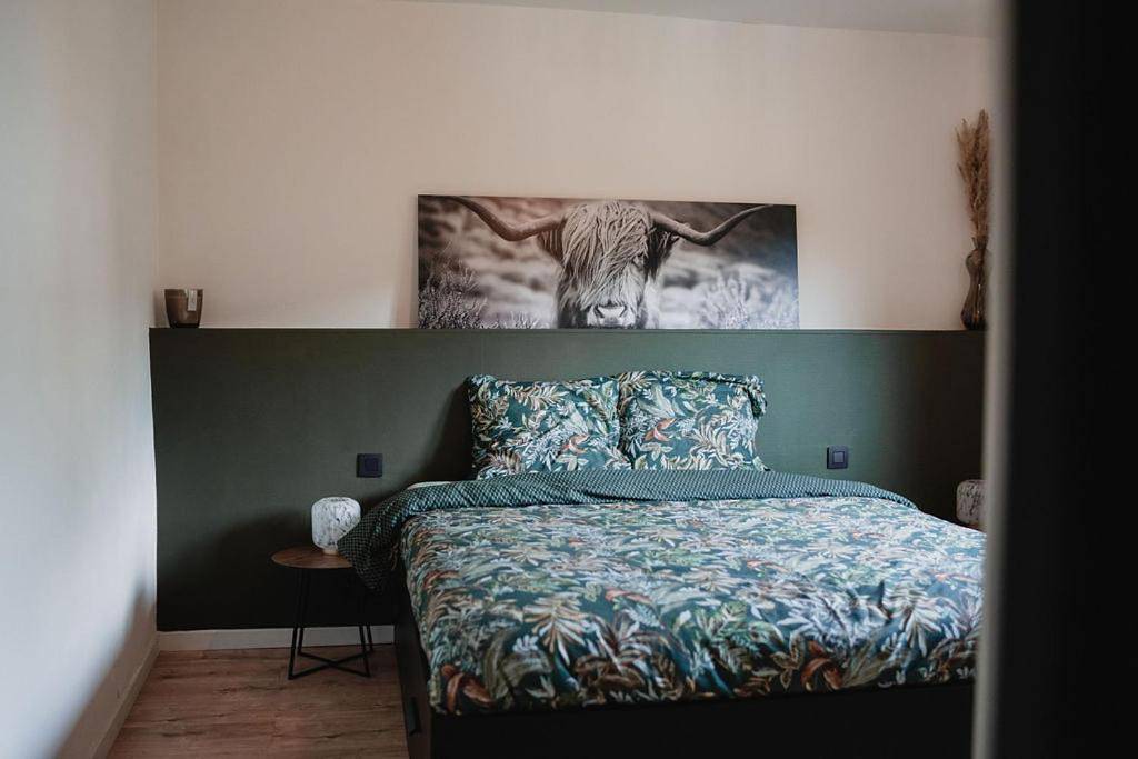 Appartement entier, Appartementen met zicht op de rivier de Semois en eigen balkon in Vresse-sur-Semois, Région de Namur