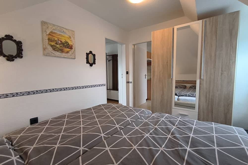 Ganze Wohnung, Spies: Ferienwohnung für 2 mitten im Grünen Binnenland - Ferienwohnung in Sieverstedt, Grünes Binnenland