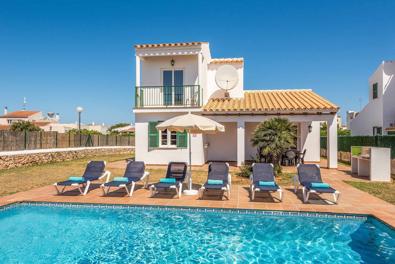 Chalet para 7 personas con terraza in Cala Blanes, Ciudadela