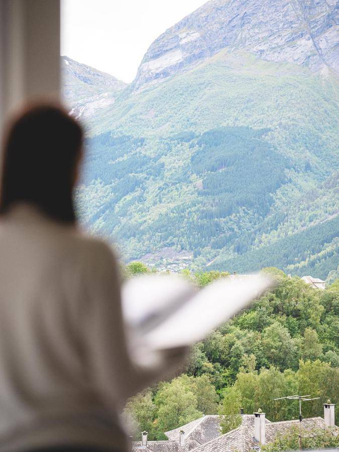 Apartmenthotel für 4 Personen, mit Balkon und Ausblick - 1