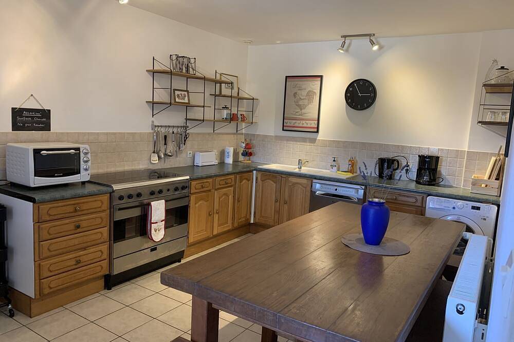 Farmhouse with shared heated pool at Le Haut Gué in Noyant-Villages, Vallée de la Loire