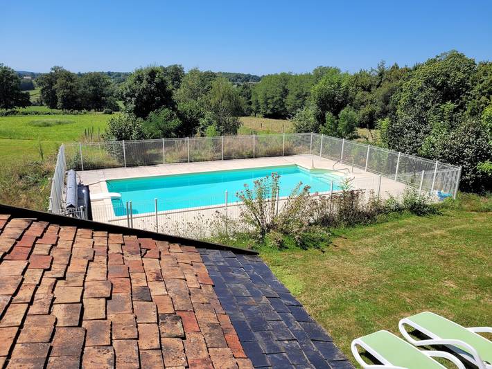 Gîte pour 4 personnes, avec Piscine et Sauna à Saint-Pardoux-Corbier