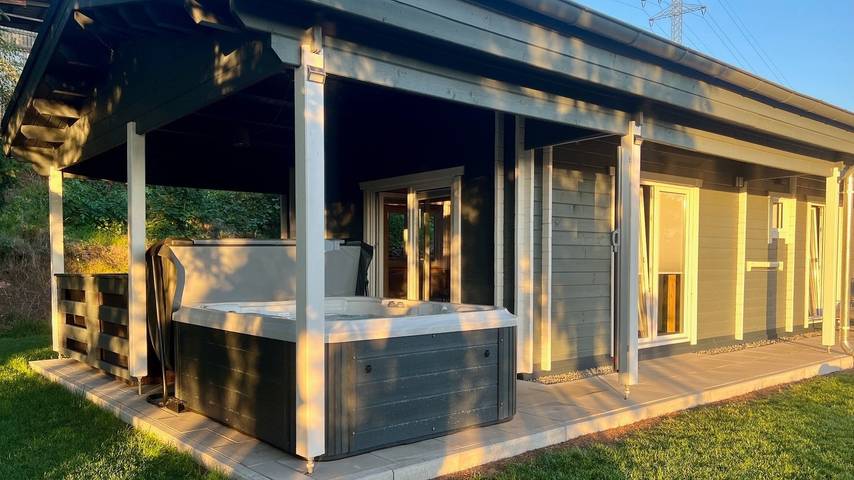 Ferienhaus für 5 Personen, mit Whirlpool und Terrasse sowie Garten und Sauna in Thüringische Rhön
