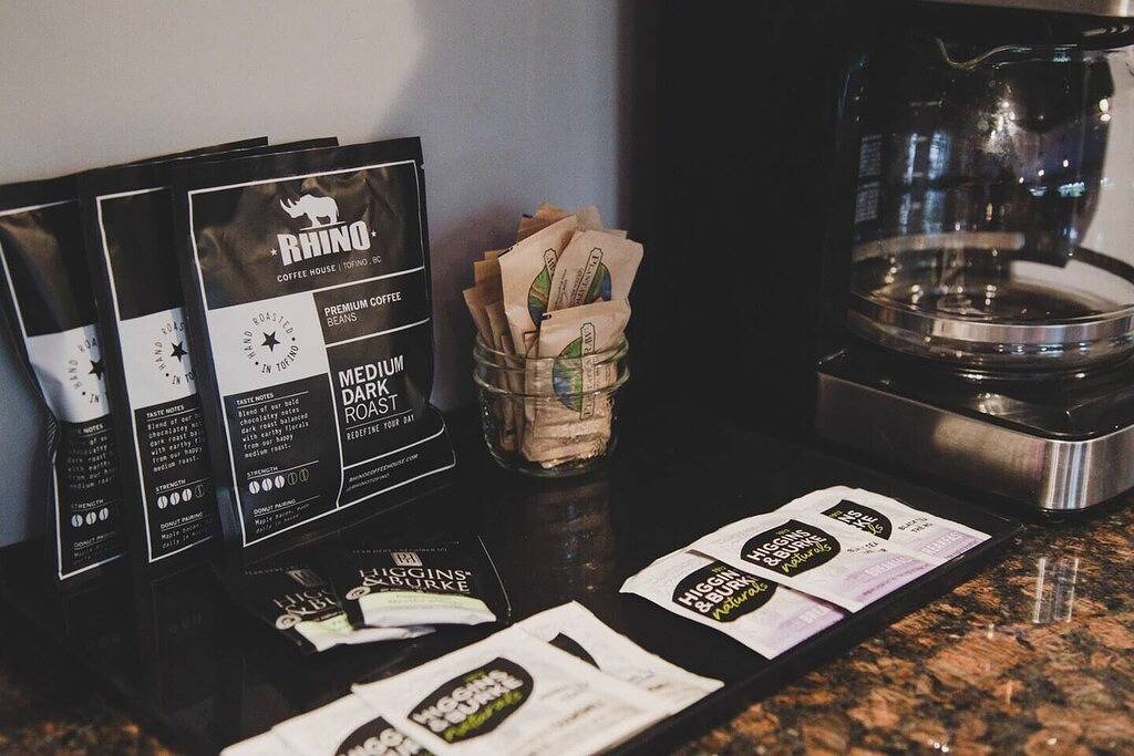 Fernwood By the Sea-N. Chesterman, Hot Tub, Surf in Tofino, Alberni-Clayoquot Regional District