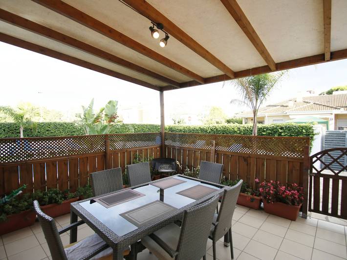 Ferienwohnung für 6 Personen, mit Terrasse und Garten sowie Pool an der Costa Dorada - 2