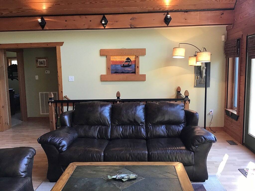 Enjoy lake life Free kayak and canoes. Relax at this family friendly lake house. in Lake Anna