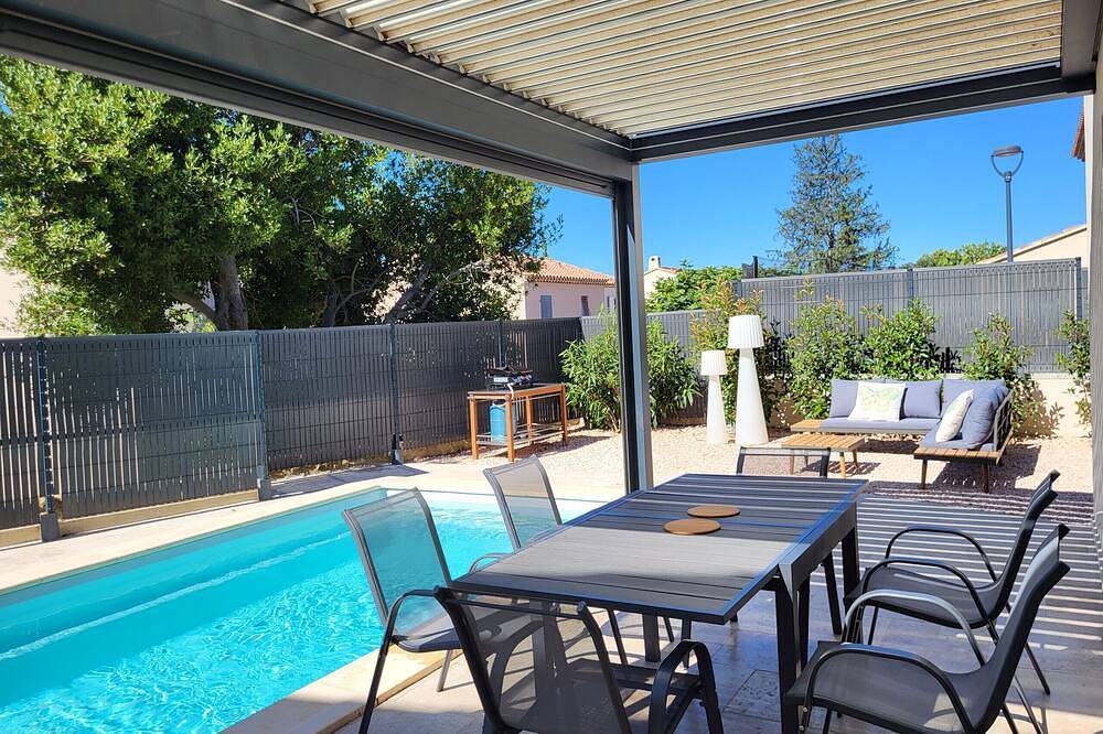 Vacation rental house with pool Lauris Ls2-438 in Lauris, Parque natural regional del Luberon