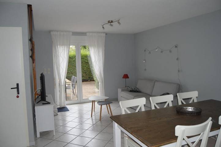 Location de vacances pour 5 personnes, avec vue et terrasse, adapté aux familles à Ungersheim - 2