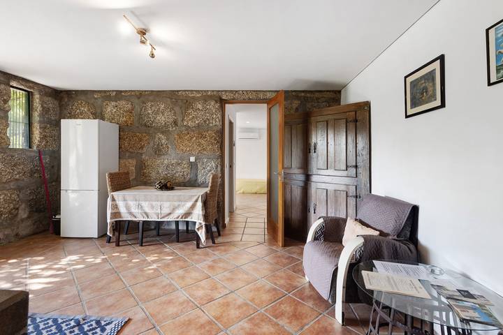 Casa de Vacaciones 'Casa De Andrães Pomar' con Piscina Compartida, Terraza Privada y Wi-Fi in Santo Isidoro e Livração, Distrito de Porto