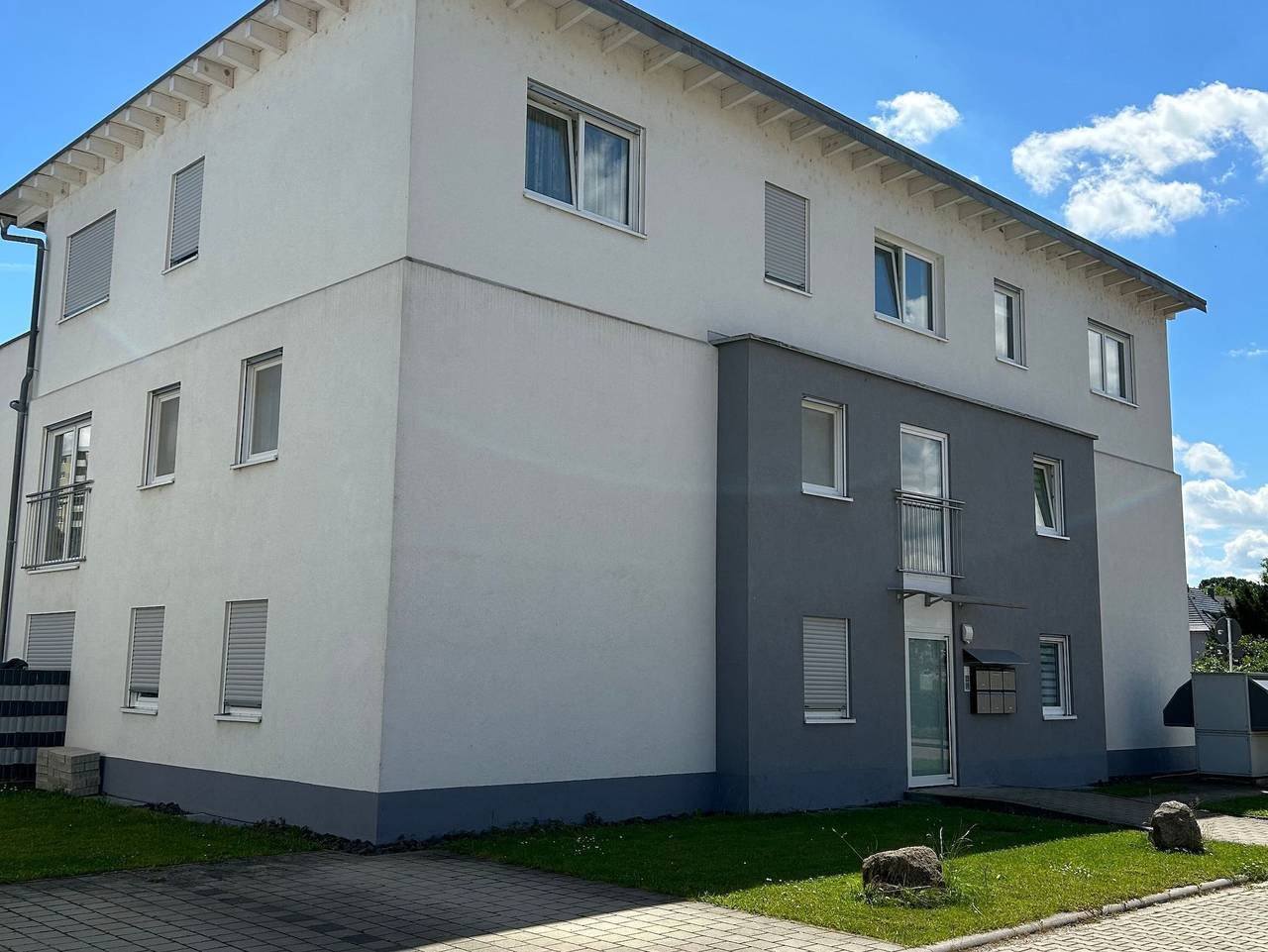 Ganze Ferienwohnung, Schwarzwald Lahr Europapark Sunshine Penthouse - 2 Zimmer Apartement in Lahr, Mittlerer Schwarzwald