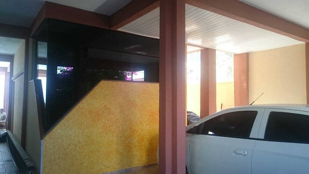 House In The Center Of Mongaguá, Quiet Street, Close To Banks, Market And Beach. in Mongaguá, Baixada Santista