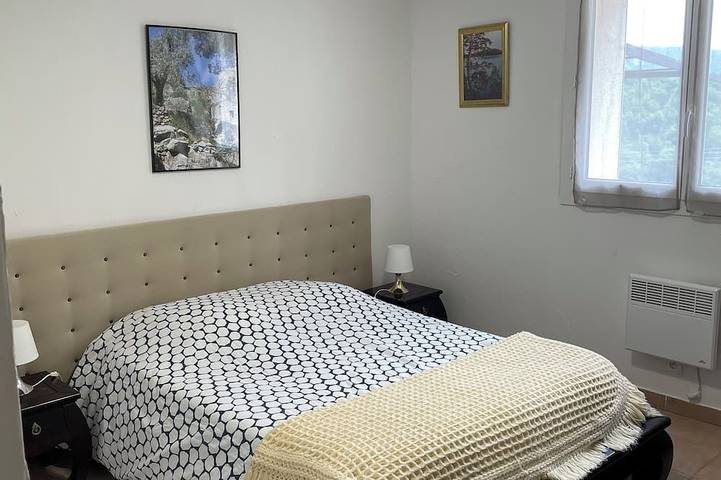 Location de vacances pour 6 personnes, avec jardin et terrasse à Évisa - 2