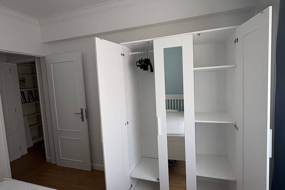 Ganze Wohnung, 1-Bedroom Apartment - Junqueiro, Carcavelos - Near the Beach in Parede, Carcavelos e Parede