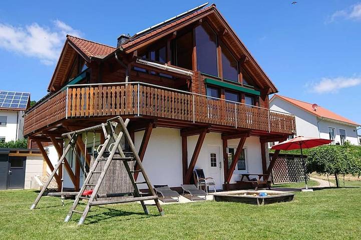 Ferienwohnung für 4 Personen, mit Terrasse und Garten