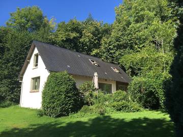 Gîte pour 6 personnes, avec jardin et terrasse à La Rivière-Saint-Sauveur