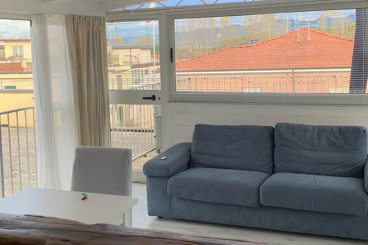 Gîte pour 4 personnes, avec vue sur l’océan ainsi que jardin et balcon, adapté aux familles à Sarzana - 4
